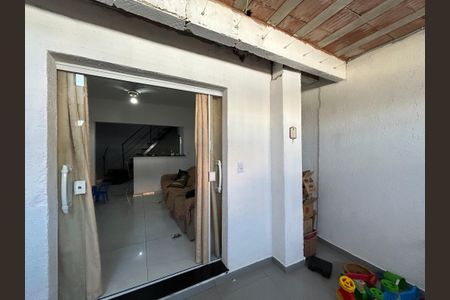 Casa para alugar com 280m², 3 quartos e sem vagaFachada