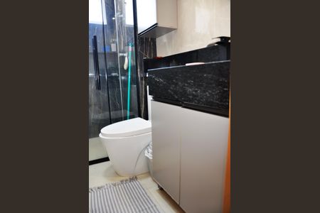 Apartamento para alugar com 60m², 2 quartos e 1 vagaDetalhe - Banheiro Social