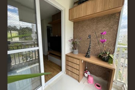 Sala de apartamento para alugar com 2 quartos, 52m² em Gramado, Cotia
