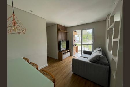 Sala de apartamento para alugar com 2 quartos, 52m² em Gramado, Cotia