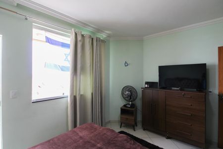 Casa de condomínio à venda com 140m², 3 quartos e 4 vagasSuíte 2