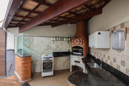 Casa de condomínio à venda com 140m², 3 quartos e 4 vagasEspaço Gourmet