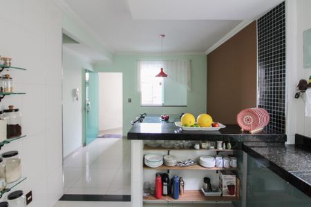 Casa de condomínio à venda com 140m², 3 quartos e 4 vagasCozinha e Sala de Jantar