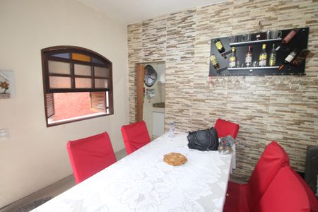 Sala de casa para alugar com 2 quartos, 72m² em Engenheiro Leal, Rio de Janeiro