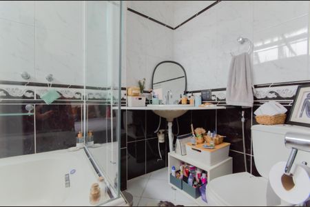 Apartamento para alugar com 72m², 2 quartos e sem vaga Apartamento para alugar com 72m², 2 quartos e sem vagaBanheiro da Suíte