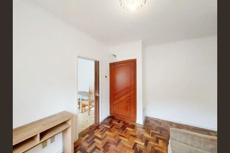 Sala  de apartamento para alugar com 1 quarto, 36m² em Santo Antônio, Porto Alegre