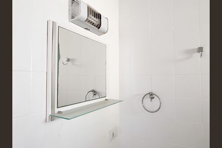 Apartamento à venda com 70m², 3 quartos e sem vagaBanheiro