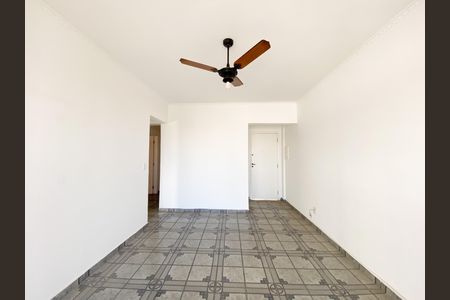 Apartamento à venda com 70m², 3 quartos e sem vagaSala