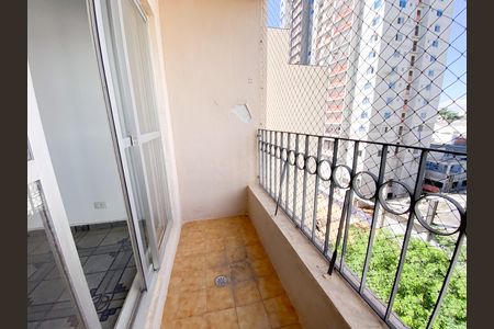 Apartamento à venda com 70m², 3 quartos e sem vagaSacada