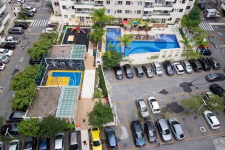 Apartamento à venda com 60m², 3 quartos e 1 vagaÁrea comum - Piscina