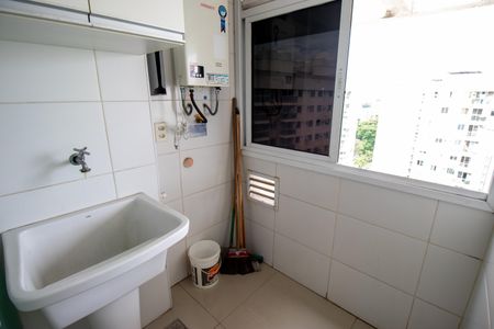 Apartamento à venda com 60m², 3 quartos e 1 vagaÁrea de Serviço