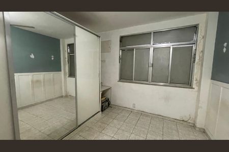 Casa à venda com 356m², 7 quartos e 2 vagas Casa à venda com 356m², 7 quartos e 2 vagasQuarto 4