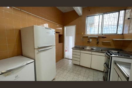 Casa à venda com 356m², 7 quartos e 2 vagas Casa à venda com 356m², 7 quartos e 2 vagasCozinha