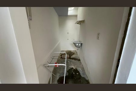 Casa à venda com 356m², 7 quartos e 2 vagas Casa à venda com 356m², 7 quartos e 2 vagasÁrea de Serviço 2