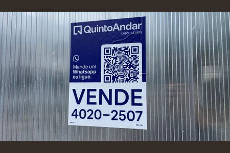 Casa à venda com 356m², 7 quartos e 2 vagas Casa à venda com 356m², 7 quartos e 2 vagasPlaquinha