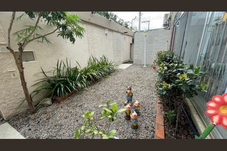 Casa à venda com 356m², 7 quartos e 2 vagas Casa à venda com 356m², 7 quartos e 2 vagasGaragem/Jardim