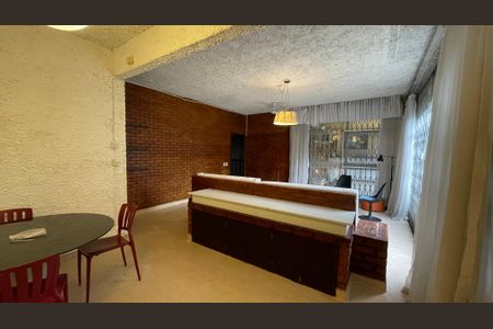 Casa à venda com 356m², 7 quartos e 2 vagas Casa à venda com 356m², 7 quartos e 2 vagasSala 2