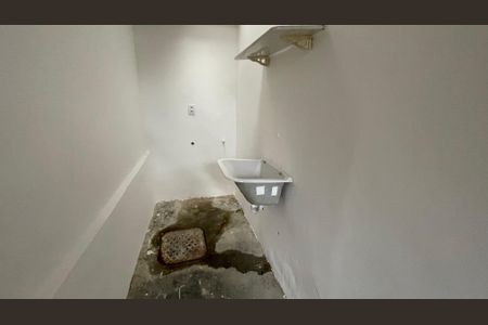 Casa à venda com 356m², 7 quartos e 2 vagas Casa à venda com 356m², 7 quartos e 2 vagasÁrea de Serviço 2