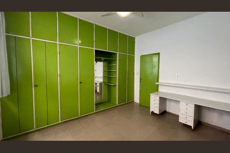 Casa à venda com 356m², 7 quartos e 2 vagas Casa à venda com 356m², 7 quartos e 2 vagasQuarto 2