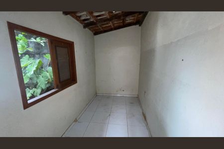 Casa à venda com 356m², 7 quartos e 2 vagas Casa à venda com 356m², 7 quartos e 2 vagasQuarto de Serviço