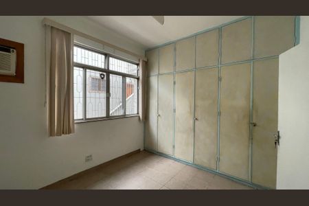 Casa à venda com 356m², 7 quartos e 2 vagas Casa à venda com 356m², 7 quartos e 2 vagasQuarto 1