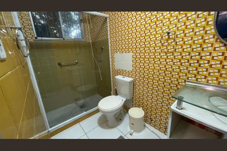 Casa à venda com 356m², 7 quartos e 2 vagas Casa à venda com 356m², 7 quartos e 2 vagasBanheiro da Suíte 1