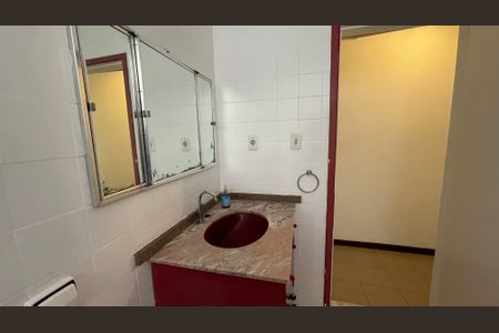 Casa à venda com 356m², 7 quartos e 2 vagas Casa à venda com 356m², 7 quartos e 2 vagasBanheiro Social 1