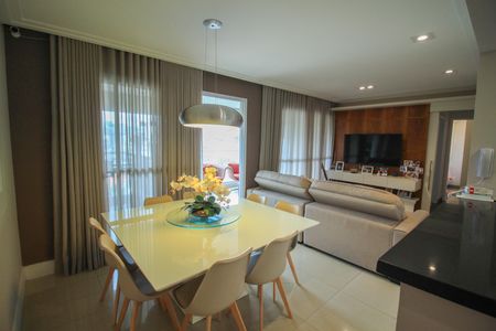 Apartamento à venda com 110m², 3 quartos e 2 vagasSala