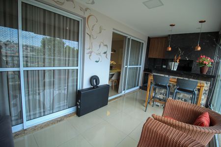 Apartamento à venda com 110m², 3 quartos e 2 vagasVaranda Sala