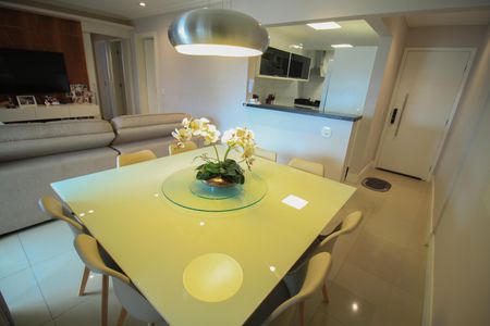 Apartamento à venda com 110m², 3 quartos e 2 vagasSala