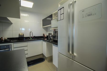 Apartamento à venda com 110m², 3 quartos e 2 vagasCozinha