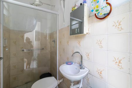 Casa à venda com 220m², 3 quartos e 2 vagasBanheiro de Serviço 