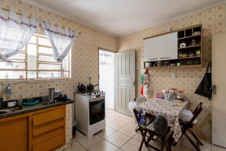 Casa à venda com 220m², 3 quartos e 2 vagasCozinha