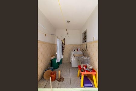 Casa à venda com 220m², 3 quartos e 2 vagasArea de Serviço 