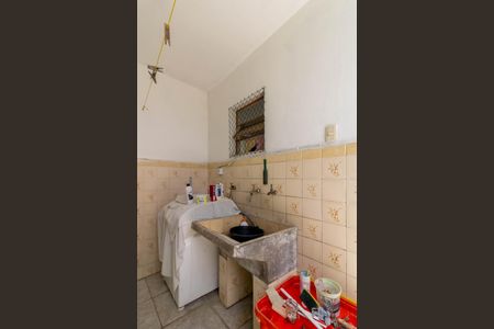 Casa à venda com 220m², 3 quartos e 2 vagasArea de Serviço 