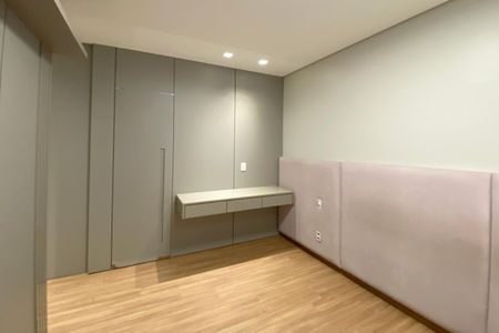 Apartamento à venda com 87m², 2 quartos e 2 vagasSuite 1