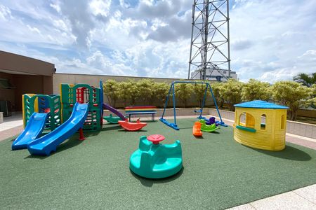 Apartamento à venda com 87m², 2 quartos e 2 vagasÁrea comum - Playground