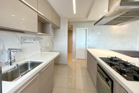 Apartamento à venda com 87m², 2 quartos e 2 vagasCozinha