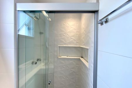 Apartamento à venda com 87m², 2 quartos e 2 vagasBanheiro da Suíte 1