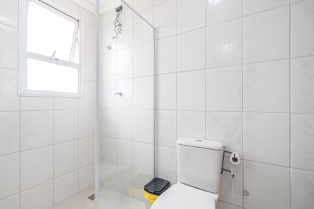 Apartamento à venda com 70m², 2 quartos e 2 vagas Apartamento à venda com 70m², 2 quartos e 2 vagasBanheiro da Suíte