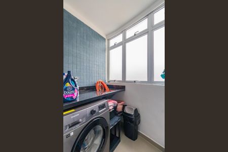 Apartamento à venda com 70m², 2 quartos e 2 vagas Apartamento à venda com 70m², 2 quartos e 2 vagasÁrea de Serviço
