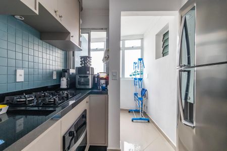 Apartamento à venda com 70m², 2 quartos e 2 vagas Apartamento à venda com 70m², 2 quartos e 2 vagasCozinha