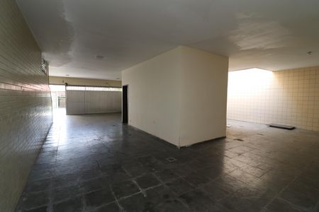 Casa para alugar com 300m², 4 quartos e 6 vagasGaragem