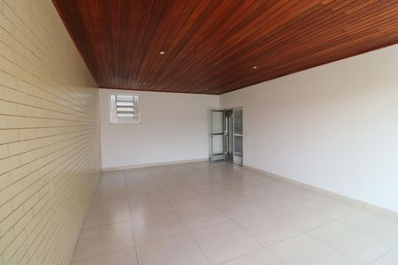 Casa para alugar com 300m², 4 quartos e 6 vagasSala