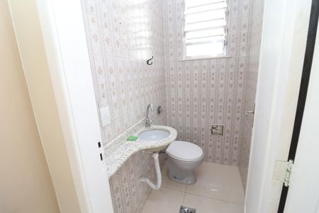 Casa para alugar com 300m², 4 quartos e 6 vagasLavabo 2