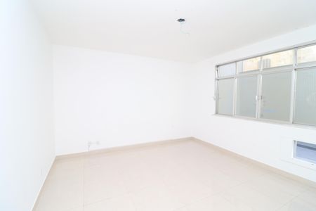 Casa para alugar com 300m², 4 quartos e 6 vagasSuíte 2