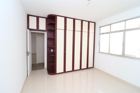 Casa para alugar com 300m², 4 quartos e 6 vagasQuarto 2