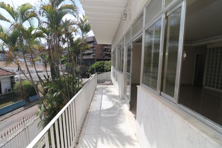 Casa para alugar com 300m², 4 quartos e 6 vagasVaranda