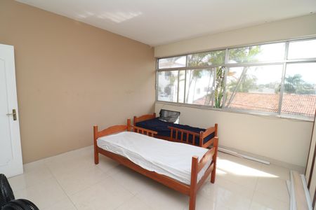 Casa para alugar com 300m², 4 quartos e 6 vagasSuíte