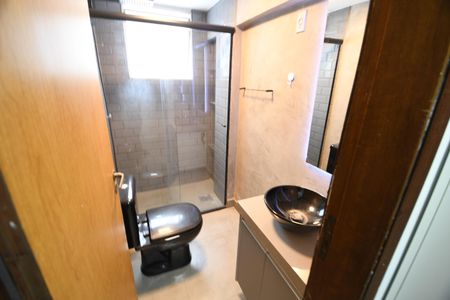 Banheiro de kitnet/studio à venda com 1 quarto, 37m² em Botafogo, Campinas